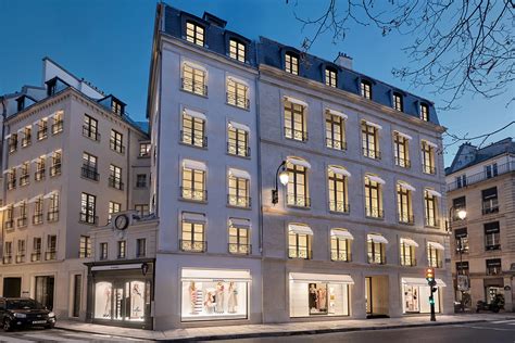 At 19 rue Cambon – CHANEL’s newest boutique .